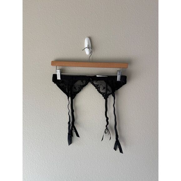 Victoria's secret 90s vintage set of 2 garter lace belts - Picture 7 of 12